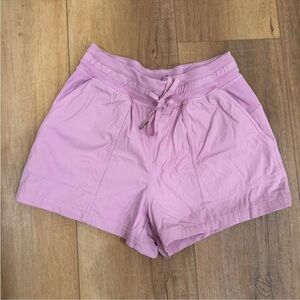 Lululemon Dance Studio Shorts size 6